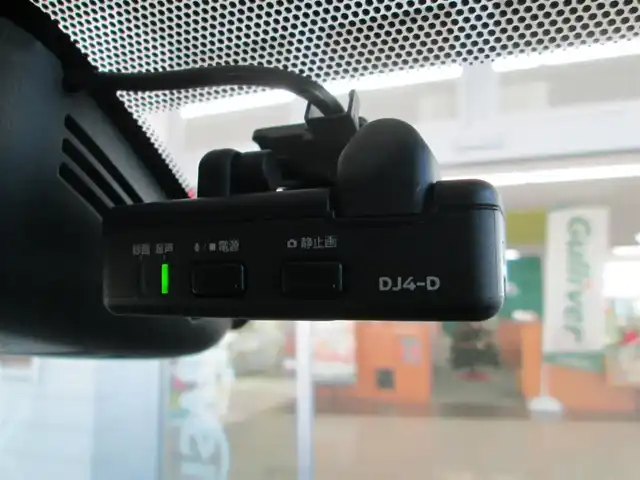 日産 セレナ ハイウェイスターVセレクションⅡ 千葉県 2019(平31)年 5.8万km ブリリアントホワイトパール ワンオーナー/純正9型SDナビ、フルセグTV/アラウンドビューモニター/純正オーディオ【BD/DVD/CD/BT/SD/USB】/両側パワースライドドア/ハンズフリーオートスライドドア/プロパイロット/エマージェンシーブレーキ/LEDヘッドライト&ハロゲンフォグ/レーダークルーズコントロール/LDP（車線逸脱防止支援システム）/オートブレーキホールド/デジタルインナーミラー/インテリジェントパーキングアシスト/前後コーナーセンサー/純正前方ドライブレコーダー/ビルトインETC/スペアキー/取扱説明書/新車時保証書