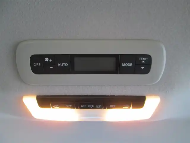 日産 セレナ ハイウェイスターVセレクションⅡ 千葉県 2019(平31)年 5.8万km ブリリアントホワイトパール ワンオーナー/純正9型SDナビ、フルセグTV/アラウンドビューモニター/純正オーディオ【BD/DVD/CD/BT/SD/USB】/両側パワースライドドア/ハンズフリーオートスライドドア/プロパイロット/エマージェンシーブレーキ/LEDヘッドライト&ハロゲンフォグ/レーダークルーズコントロール/LDP（車線逸脱防止支援システム）/オートブレーキホールド/デジタルインナーミラー/インテリジェントパーキングアシスト/前後コーナーセンサー/純正前方ドライブレコーダー/ビルトインETC/スペアキー/取扱説明書/新車時保証書