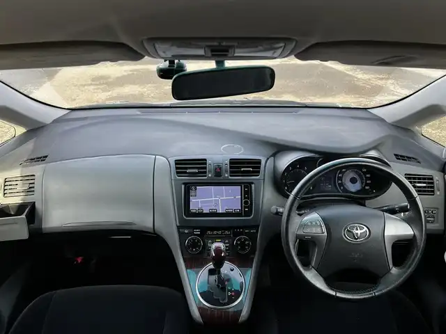 トヨタ マークＸ ジオ 240G 道央・札幌 2013(平25)年 7.7万km ブラック 純正HDDナビ/AM/FM/BT/SD/CD/DVD/ワンセグ/横滑り防止装置/バックカメラ/ETC/ドライブレコーダー/前席パワーシート/革巻きステアリング/ステアリングリモコン/MTモード付AT/プッシュスタート/キセノンヘッドライト/オートライト/フォグランプ/電動格納ミラー/ウィンカーミラー/純正フロアマット/ドアバイザー/スペアキー/社外エンジンスターター/純正AW付夏タイヤ積込/215/55/R17/2019年/山3mm