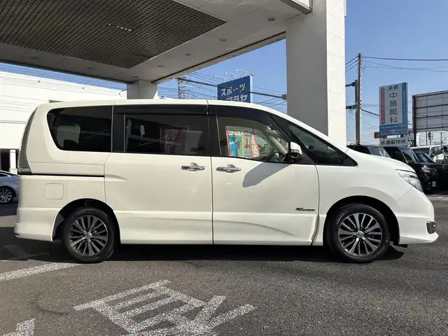 日産 セレナ