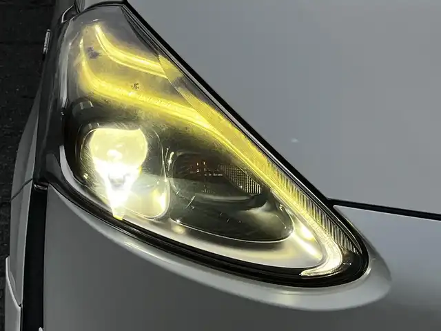 トヨタ シエンタ ハイブリッド G クエロ 山口県 2019(令1)年 7.5万km ホワイトパールクリスタルシャイン モデリスタアンダーエアロ/純正9型メモリーナビ＆フルセグTV/パノラミックビューカメラ/純正フロアマット/純正ドアバイザー/社外15インチアルミ/両側パワースライドドア/クルーズコントロール/オートライト/オートハイビーム/ステアリングヒーター/フロントシートヒーター/ビルトインETC2.0