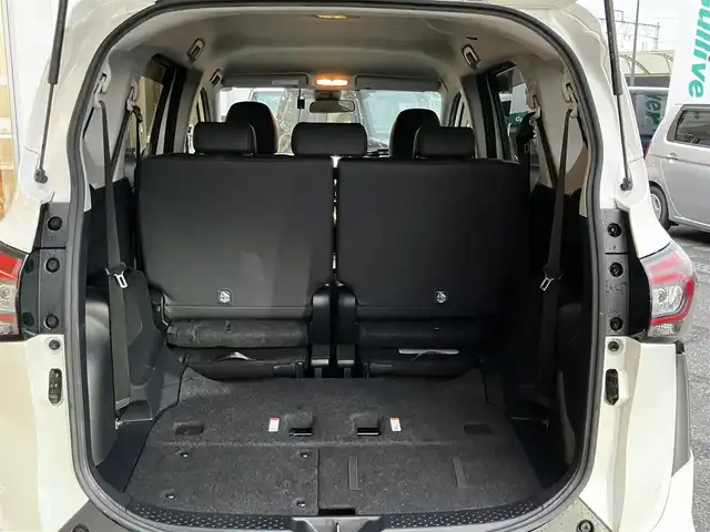 トヨタ シエンタ ハイブリッド G クエロ 山口県 2019(令1)年 7.5万km ホワイトパールクリスタルシャイン モデリスタアンダーエアロ/純正9型メモリーナビ＆フルセグTV/パノラミックビューカメラ/純正フロアマット/純正ドアバイザー/社外15インチアルミ/両側パワースライドドア/クルーズコントロール/オートライト/オートハイビーム/ステアリングヒーター/フロントシートヒーター/ビルトインETC2.0