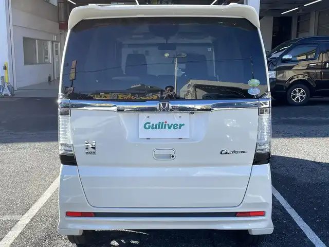 ホンダ Ｎ ＢＯＸ カスタム G SSパッケージ 千葉県 2013(平25)年 5.9万km プレミアムホワイトパール 純正ナビ（VXM-142VFi）/FM.AM / CD.DVD / BT / SD / ワンセグTV/プッシュスタート/スマートキー/バックカメラ/両側パワースライドドア/ステアリングリモコン/ドライブレコーダー/ETC/電格ミラー/ウィンカーミラー/オートライト/HIDヘッドライト/フォグランプ/フロアマット/ドアバイザー/スペアキー/保証書/取扱説明書