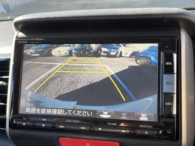 ホンダ Ｎ ＢＯＸ カスタム G SSパッケージ 千葉県 2013(平25)年 5.9万km プレミアムホワイトパール 純正ナビ（VXM-142VFi）/FM.AM / CD.DVD / BT / SD / ワンセグTV/プッシュスタート/スマートキー/バックカメラ/両側パワースライドドア/ステアリングリモコン/ドライブレコーダー/ETC/電格ミラー/ウィンカーミラー/オートライト/HIDヘッドライト/フォグランプ/フロアマット/ドアバイザー/スペアキー/保証書/取扱説明書