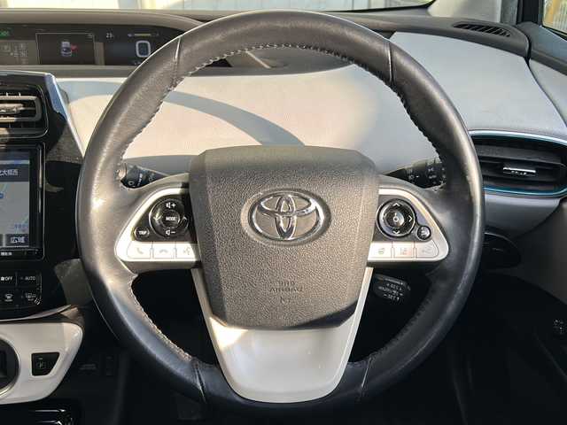 トヨタ プリウス ＰＨＶ S 岩手県 2018(平30)年 10.4万km スピリテッドアクアメタリック 純正ナビ　/バックカメラ　/前席シートヒーター/充電ケーブル有　/ビルトインＥＴＣ　/純正ドライブレコーダー /フルセグTV /TVキャンセラー付き/衝突軽減装置 /ステアリングヒーター /オートライト/オートハイビーム/ナビステアリングスイッチ /フロントワイパーデアイサー/横滑り防止装置/スマートキー×2/保証書　取説　ナビ取説