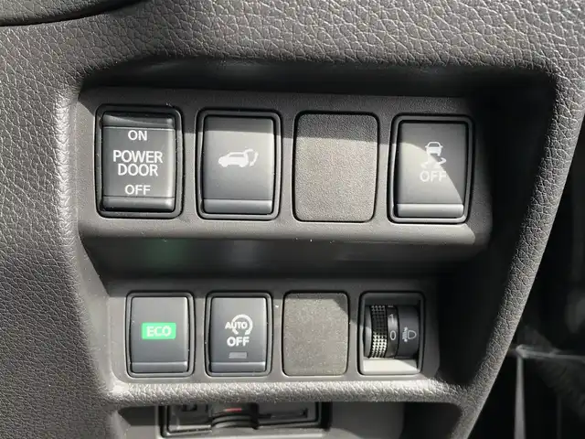 日産 エクストレイル 20X 鳥取県 2017(平29)年 6.2万km ダイヤモンドブラック ７人乗り3列シート/純正ナビ/フルセグ/CD/DVD/BT/純正11インチフリップダウンモニター/アラウンドビューモニター/エマージェンシーブレーキ/前後クリアランスソナー/インテリジェントルームミラー/ETC/パワーバックドア/LEDヘットライト/合皮レザーシート/純正18インチアルミホイール/プッシュエンジンスタート/アイドリングストップ/スペアキー/フロアマット・ドアバイザー