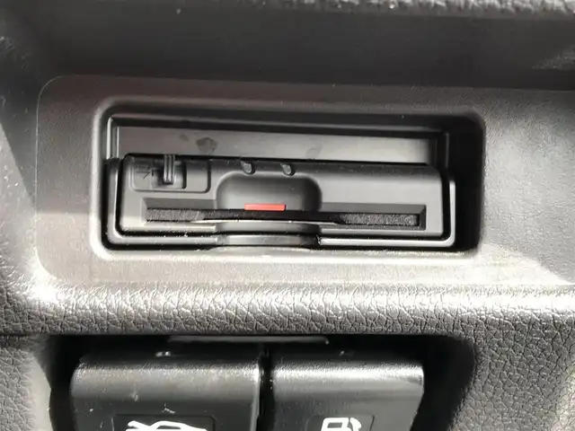 日産 エクストレイル 20X 鳥取県 2017(平29)年 6.2万km ダイヤモンドブラック ７人乗り3列シート/純正ナビ/フルセグ/CD/DVD/BT/純正11インチフリップダウンモニター/アラウンドビューモニター/エマージェンシーブレーキ/前後クリアランスソナー/インテリジェントルームミラー/ETC/パワーバックドア/LEDヘットライト/合皮レザーシート/純正18インチアルミホイール/プッシュエンジンスタート/アイドリングストップ/スペアキー/フロアマット・ドアバイザー