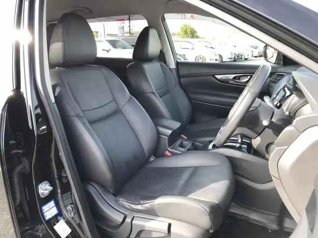 日産 エクストレイル 20X 鳥取県 2017(平29)年 6.2万km ダイヤモンドブラック ７人乗り3列シート/純正ナビ/フルセグ/CD/DVD/BT/純正11インチフリップダウンモニター/アラウンドビューモニター/エマージェンシーブレーキ/前後クリアランスソナー/インテリジェントルームミラー/ETC/パワーバックドア/LEDヘットライト/合皮レザーシート/純正18インチアルミホイール/プッシュエンジンスタート/アイドリングストップ/スペアキー/フロアマット・ドアバイザー
