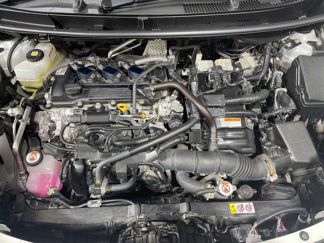 トヨタ ヤリスクロス ハイブリッド Z 神奈川県 2021(令3)年 1.1万km ブラックマイカ/ホワイトパールクリスタルシャイン 2トーン 純正8インチナビ/パノラマビューモニター/トヨタセーフティセンス/ワンオーナー/ETC2.0 /LEDライト/シートヒーター/パワーシート/ドライブレコーダー/追従クルーズコントロール/純正18インチAW/スマートキー/純正フロアマット/ステアリングスイッチ/プッシュスタート/パワーバックドア/オートライト/オートマチックハイビーム/ルーフレール/取扱説明書/保証書/電格格納ミラー/電動パーキングブレーキ/ブレーキオートホールド/プリクラッシュセーフティ/レーンディバーチャーアラート/レーントレーシングアシスト