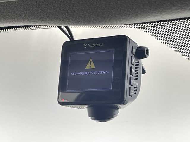 トヨタ ヤリスクロス ハイブリッド Z 神奈川県 2021(令3)年 1.1万km ブラックマイカ/ホワイトパールクリスタルシャイン 2トーン 純正8インチナビ/パノラマビューモニター/トヨタセーフティセンス/ワンオーナー/ETC2.0 /LEDライト/シートヒーター/パワーシート/ドライブレコーダー/追従クルーズコントロール/純正18インチAW/スマートキー/純正フロアマット/ステアリングスイッチ/プッシュスタート/パワーバックドア/オートライト/オートマチックハイビーム/ルーフレール/取扱説明書/保証書/電格格納ミラー/電動パーキングブレーキ/ブレーキオートホールド/プリクラッシュセーフティ/レーンディバーチャーアラート/レーントレーシングアシスト