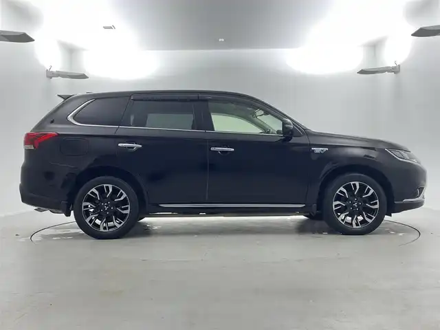 三菱 アウトランダー ＰＨＥＶ