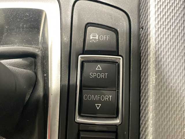 ＢＭＷ Ｘ５ xDrive 35d Mスポーツ 新潟県 2018(平30)年 4.3万km サファイアブラックP X5特別仕様車リミテッドブラック装備110台限定装備/・Mパフォーマンスキドニーグリル（ブラック）/・20インチMライトアロイホイール ダブルスポーク スタイリング/・ダコタレザーシート（ブラック）/・アルミニウムヘキサゴントリム（特別装備）/・電動パノラマガラスサンルーフ/・リアシートヒーティング/・ソフトクローズドア/・12V電源ソケット/・アダプティブLEDヘッドライト/・harman/kardonサラウンドサウンドシステム/・Mパフォーマンスアルミニウムペダル/・BMWヘッドアップ・ディスプレイ/・専用バッジ（シリアルナンバー入り100/47）/標準装備/・パークディスタンスコントロール/・360度カメラ/・アダプティブクルーズコントロール/・ダウンヒルアシストコントロール/・レーンキープアシスト/・前後シートヒーター/スペアキー/保証書/取扱説明書