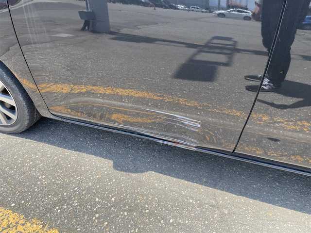 ダイハツ トール カスタムG ターボ SAⅡ 新潟県 2017(平29)年 4.2万km ブラックマイカメタリック 禁煙車/社外メモリナビ/ワンセグ/CD/   AVN133M/バックカメラ/両側パワースライドドア/スマートキー/クルーズコントロール/衝突被害軽減ブレーキ/ドライブレコーダー/　DRV-MR760/LEDヘッドライト/オートライト/フォグランプ/革巻きステアリング/ETC