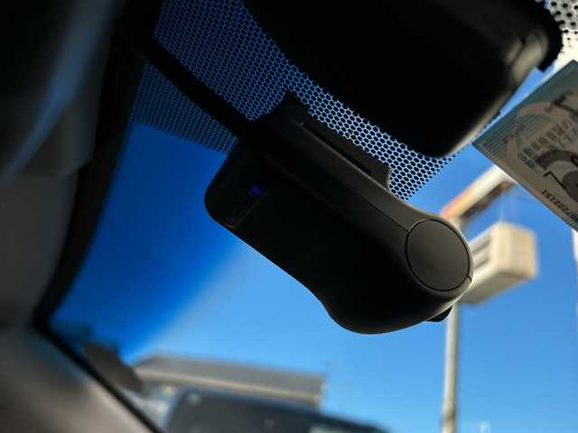 トヨタ クラウン ハイブリッド アスリートG 埼玉県 2016(平28)年 9.8万km 黒 ドラレコ　/バックカメラ　/純正メーカーナビ(CD/DVD/FM/AM/Bluetooth/VTR/AUX/USB/SD)　/ETC/ステアリングスイッチ　/プッシュスタート　/クルコン追　/TRC　/オートライト　/オートハイビーム　/電格ミラー　/パワーシート・シートヒーター・エアシート(D/N)　/イモビライザー　/パーキングセンサー　/BSM/ステアリングヒーター/PCS/LEDライト/ISOFIX/純正フロア/後席・ハッチサンシェード