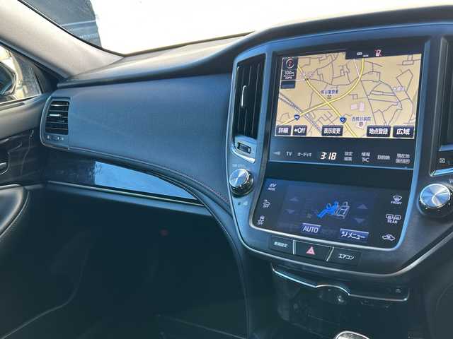 トヨタ クラウン ハイブリッド アスリートG 埼玉県 2016(平28)年 9.8万km 黒 ドラレコ　/バックカメラ　/純正メーカーナビ(CD/DVD/FM/AM/Bluetooth/VTR/AUX/USB/SD)　/ETC/ステアリングスイッチ　/プッシュスタート　/クルコン追　/TRC　/オートライト　/オートハイビーム　/電格ミラー　/パワーシート・シートヒーター・エアシート(D/N)　/イモビライザー　/パーキングセンサー　/BSM/ステアリングヒーター/PCS/LEDライト/ISOFIX/純正フロア/後席・ハッチサンシェード