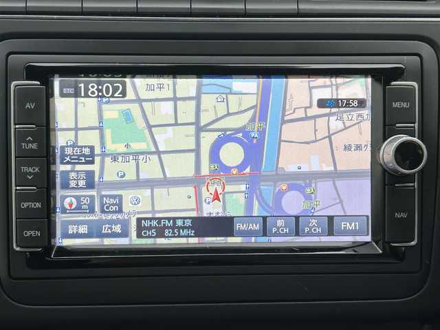 フォルクスワーゲン ポロ TSIコンフォートL アップグレードPKG 東京都 2015(平27)年 2.7万km 茶 純正SDナビ/　DVD/CD/Bluetooth/MSV/バックカメラ/アダプティブクルーズコントロール/15インチアルミホイール/ETC/パドルシフト/ステアリングスイッチ/オートライト/フォグランプ/レインセンサー/アームレスト/フルオートエアコン/フロアマット/キーレスキー/スペアキー/電動格納ミラー/保証書/取扱説明書
