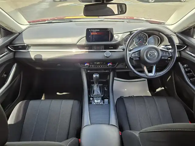 マツダ アテンザ ワゴン XD プロアクティブ 鹿児島県 2019(平31)年 7.6万km ソウルレッドクリスタルM ３６０°ビューモニター　/ビルトインＥＴＣ　/レーダークルーズコントロール　/本革巻きステアリング　/ＭＴモード付きＡＴ　/パドルシフト　/ヘッドアップディスプレイ　/ルーフレール　/前後コーナーセンサー/車線逸脱警報システム/アドバンストスマートシティブレーキサポート/ＡＴ誤発進抑制制御/ブラインドスポットモニタリング/リアクロストラフィックアラート/純正SDナビ/Bluetoothオーディオ/純正アルミホイール(19インチ)/フルセグテレビ/横滑り防止装置/プッシュスタート/スマートキー