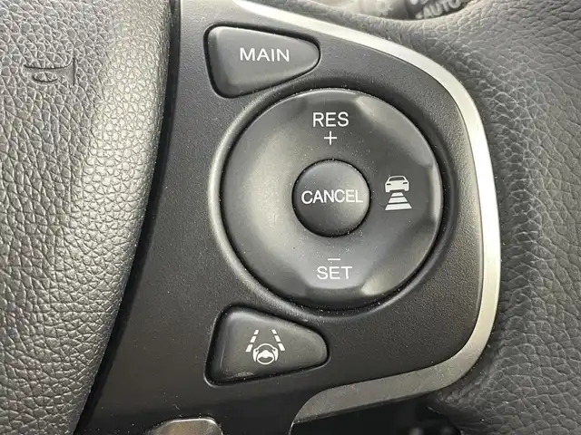 ホンダ フリード G ホンダセンシング 茨城県 2020(令2)年 7.7万km クリスタルブラックパール 純正ナビ/Bluetooth/フルセグ/radio/CD/DVD/バックカメラ/Honda SENSING/モデューロエアロ/レーダークルーズコントロール/Sパッケージ/・コンビシート/・本革巻ステアリングホイール/前後ドラレコ/前席シートヒーター/両側パワースライドドア/レーンキープアシスト/LEDヘッドライト/オートライト