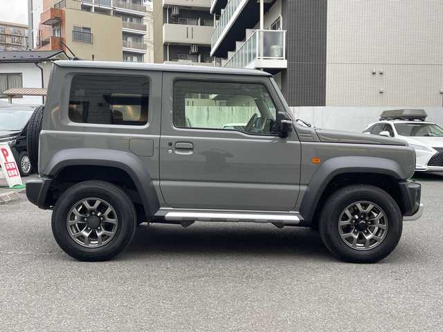 スズキ ジムニー シエラ JC 埼玉県 2023(令5)年 3.6万km ミディアムグレー 登録時35/161Km/ワンオーナー/フレックス4WD/純正メモリナビ(CN-HZ885)/フルセグ/CD/DVD/BT/SD/クルーズコントロール/バックカメラ/コーナーセンサー/レーンキープアシスト/ヒルディセントコントロール/衝突軽減システム/ドライブレコーダー(CA-DRZ3DXB)/シートヒーター/純正15インチアルミ/LEDヘッドライト/オートライト/電動格納ミラー/ウィンカーミラー/革巻きハンドル/ステアリングリモコン/ビルトインETC2.0/背面タイヤ/純正ラバーフロアマット/スマートキー/プッシュスタート/アイドリングストップ/保証書/取扱説明書/ナビ取扱説明書