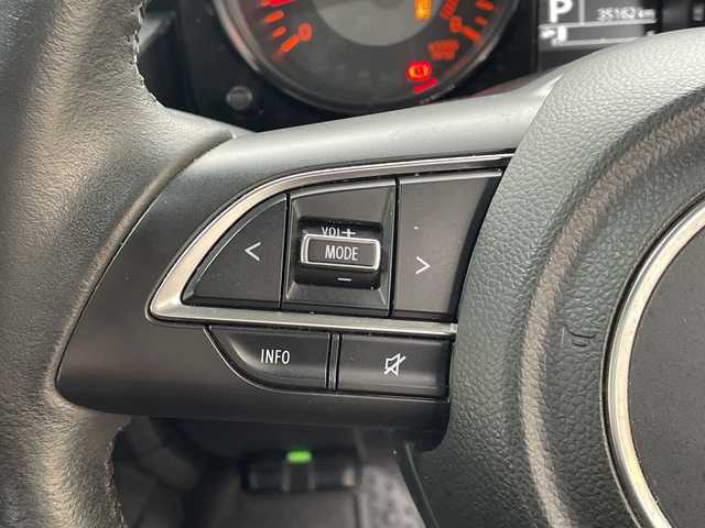 スズキ ジムニー シエラ JC 埼玉県 2023(令5)年 3.6万km ミディアムグレー 登録時35/161Km/ワンオーナー/フレックス4WD/純正メモリナビ(CN-HZ885)/フルセグ/CD/DVD/BT/SD/クルーズコントロール/バックカメラ/コーナーセンサー/レーンキープアシスト/ヒルディセントコントロール/衝突軽減システム/ドライブレコーダー(CA-DRZ3DXB)/シートヒーター/純正15インチアルミ/LEDヘッドライト/オートライト/電動格納ミラー/ウィンカーミラー/革巻きハンドル/ステアリングリモコン/ビルトインETC2.0/背面タイヤ/純正ラバーフロアマット/スマートキー/プッシュスタート/アイドリングストップ/保証書/取扱説明書/ナビ取扱説明書