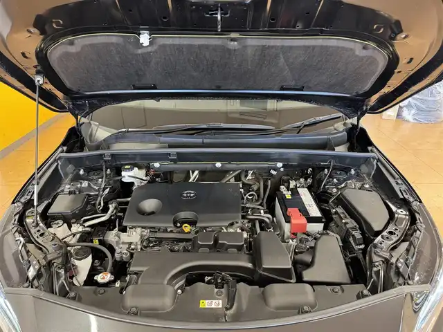 トヨタ ハリアー Z レザーパッケージ 群馬県 2023(令5)年 2.1万km プレシャスブラックパール トヨタセーフティセンス/プリクラッシュセーフティ/レーントレーシングアシスト/レーダークルーズコントロール/オートマチックハイビーム/ロードサインアシスト/発進遅れ告知機能/パーキングサポートブレーキ/ブラインドスポットモニター/純正12.3インチディスプレイオーディオ/JBLプレミアムサウンド/GRエアロ（フロント、リア）/GRマフラー/パノラミックビューモニター/レザーシート/シートベンチレーション/ステアリングヒーター/メモリー付きパワーシート/電動リアゲート/LEDヘッドライト/フォグランプ/ステアリングスイッチ/置くだけ充電/デジタルインナーミラー（ドラレコ付き）/ビルトインETC2.0/純正19インチAW