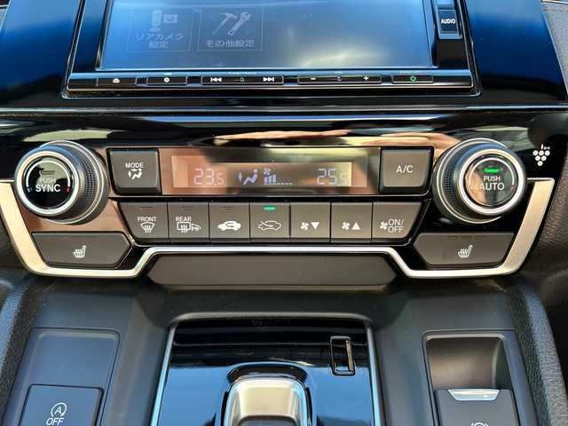 ホンダ ＣＲ－Ｖ EX・マスターピース 茨城県 2018(平30)年 6万km ルーセブラックM 7人乗り/４WD/ワンオーナー/純正メモリナビ【VRU-195cvi】/(地デジTV・CD・DVD・BT・ラジオ再生)/サンルーフ/レーダークルーズコントロール/レーンアシスト/衝突軽減ブレーキ/本革レザーシート/シートヒーター/パワーシート/バックカメラ/ビルトインETC/ドライブレコーダー/オートライト/LEDヘッドライト/純正18inアルミホイール/純正フロアマット/スマートキー/スペアキー/取扱説明書/保証書