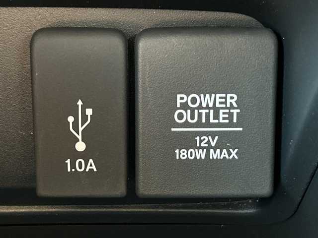 ホンダ ＣＲ－Ｖ EX・マスターピース 茨城県 2018(平30)年 6万km ルーセブラックM 7人乗り/４WD/ワンオーナー/純正メモリナビ【VRU-195cvi】/(地デジTV・CD・DVD・BT・ラジオ再生)/サンルーフ/レーダークルーズコントロール/レーンアシスト/衝突軽減ブレーキ/本革レザーシート/シートヒーター/パワーシート/バックカメラ/ビルトインETC/ドライブレコーダー/オートライト/LEDヘッドライト/純正18inアルミホイール/純正フロアマット/スマートキー/スペアキー/取扱説明書/保証書