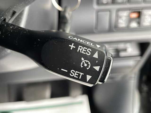 トヨタ エスクァイア Gi 宮城県 2019(平31)年 5.4万km ブラック Toyota Safety Sense 	/・プリクラッシュセーフティ	/・レーンディパーチャーアラート	/・オートマチックハイビーム/クルーズコントロール/純正9型ナビ/・BT.SD.CD.DVD/フルセグTV/バックカメラ/両側パワースライドドア	/レザーシート/前席シートヒーター/純正ドライブレコーダー（F）/ビルトインETC2.0/ウッドコンビステアリング	/ステアリングスイッチ/LEDヘッドライト/LEDフォグランプ/フロアマット/純正15inAW/ロールサンシェード/シートバックテーブル