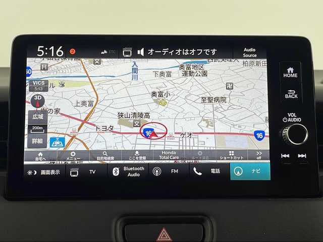 ホンダ ヴェゼル ハイブリッド e:HEV Z 埼玉県 2021(令3)年 3万km プラチナホワイトパール Ｈｏｎｄａ　ＳＥＮＳＩＮＧ　/純正ナビ/（FM/AM/BT/TV/USB/スマホ連携）/コーナーセンサー　/ブラインドスポットモニター　/ビルトインＥＴＣ２．０　/ワイヤレス充電器　/ヒーデットミラー　/前席シートヒーター　/ハーフレザーシート/ハンドルヒーター　/革巻きハンドル/全方位カメラ/電動リアゲート/ウインカーミラー/プッシュスタート/スマートキー×2