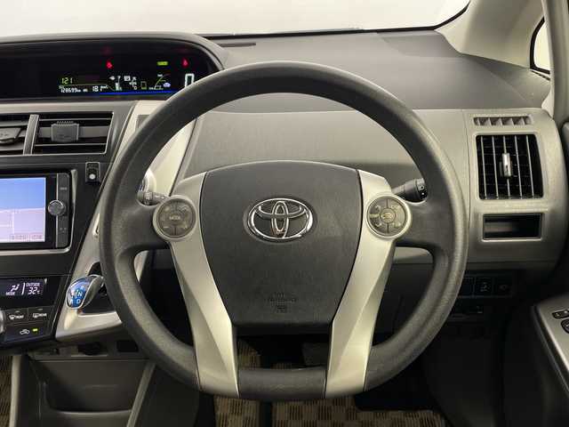 トヨタ プリウス α S 鹿児島県 2012(平24)年 12.9万km ブラック 純正ナビ/（AM/FM/Bluetooth）/オートライト/ステアリングリモコン/スマートキー/ETC/電格ミラー/ヘッドライトウォッシャー/フロアマット/純正ドアバイザー/横滑り防止装置