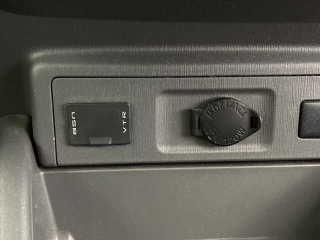 トヨタ プリウス α S 鹿児島県 2012(平24)年 12.9万km ブラック 純正ナビ/（AM/FM/Bluetooth）/オートライト/ステアリングリモコン/スマートキー/ETC/電格ミラー/ヘッドライトウォッシャー/フロアマット/純正ドアバイザー/横滑り防止装置