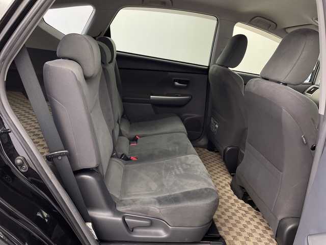 トヨタ プリウス α S 鹿児島県 2012(平24)年 12.9万km ブラック 純正ナビ/（AM/FM/Bluetooth）/オートライト/ステアリングリモコン/スマートキー/ETC/電格ミラー/ヘッドライトウォッシャー/フロアマット/純正ドアバイザー/横滑り防止装置