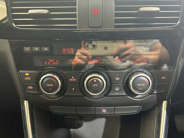 マツダ ＣＸ－５ XD 愛媛県 2012(平24)年 1.1万km アルミニウムメタリック 社外ナビ/フルセグ／Ｂｌｕｅｔｏｏｔｈ／ＵＳＢ/バックカメラ/前方ドライブレコーダー/アダクティブフロントライティングシステム/トラクションコントロールシステム/ステアリングスイッチ/フロントフォグランプ