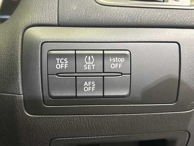 マツダ ＣＸ－５ XD 愛媛県 2012(平24)年 1.1万km アルミニウムメタリック 社外ナビ/フルセグ／Ｂｌｕｅｔｏｏｔｈ／ＵＳＢ/バックカメラ/前方ドライブレコーダー/アダクティブフロントライティングシステム/トラクションコントロールシステム/ステアリングスイッチ/フロントフォグランプ
