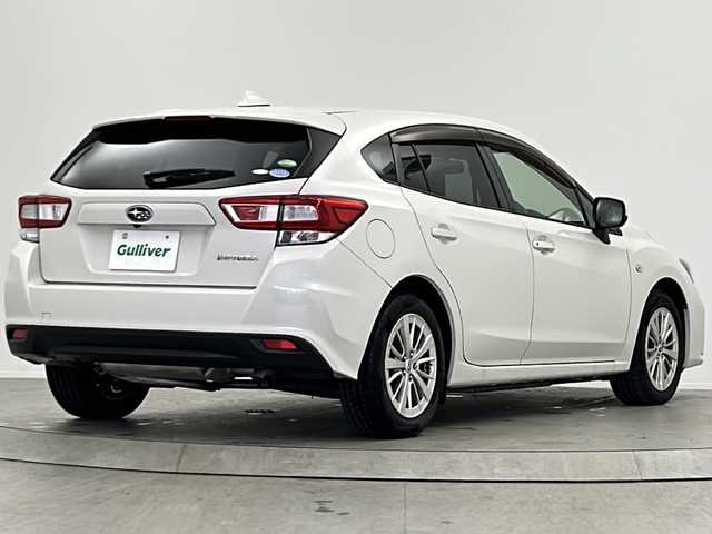 スバル インプレッサ スポーツ 1．6i－Lアイサイト 千葉県 2017(平29)年 3.5万km クリスタルホワイトP 社外７インチSDナビ（AVIC-RZ99）/・TV/CD/DVD/ブルートゥース/バックカメラ/電動パーキングブレーキ/nanoeエアコン/アイサイト/・自動ブレーキ/・レーンキープアシスト/・BSM/レーダークルーズコントロール/純正１６インチAW/ETC