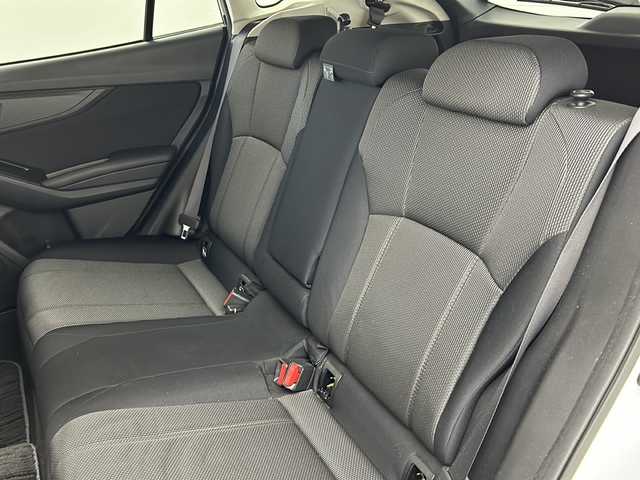 スバル インプレッサ スポーツ 1．6i－Lアイサイト 千葉県 2017(平29)年 3.5万km クリスタルホワイトP 社外７インチSDナビ（AVIC-RZ99）/・TV/CD/DVD/ブルートゥース/バックカメラ/電動パーキングブレーキ/nanoeエアコン/アイサイト/・自動ブレーキ/・レーンキープアシスト/・BSM/レーダークルーズコントロール/純正１６インチAW/ETC