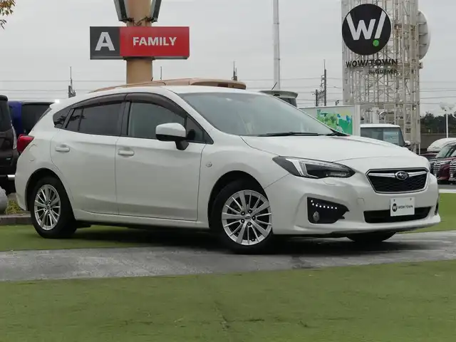 スバル インプレッサ スポーツ 1．6i－Lアイサイト 千葉県 2017(平29)年 3.5万km クリスタルホワイトP アイサイト/スバルリヤビークルディテクション/レーダークルーズコントロール/社外メモリーナビ/地デジTV/【DVD/CD再生機能　Bluetooth接続】/バックカメラ/ドライブレコーダー/革巻きステアリング/パドルシフト/ETC/LEDヘッドライト/フォグライト/純正16インチアルミホイル/サイド/カーテンエアバッグ/キーレスアクセス