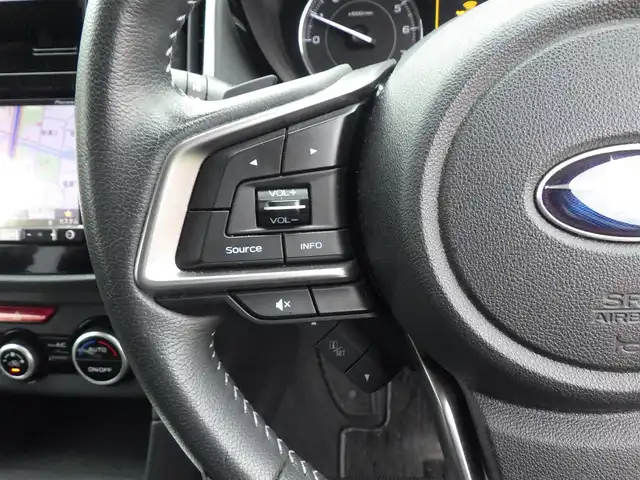 スバル インプレッサ スポーツ 1．6i－Lアイサイト 千葉県 2017(平29)年 3.5万km クリスタルホワイトP アイサイト/スバルリヤビークルディテクション/レーダークルーズコントロール/社外メモリーナビ/地デジTV/【DVD/CD再生機能　Bluetooth接続】/バックカメラ/ドライブレコーダー/革巻きステアリング/パドルシフト/ETC/LEDヘッドライト/フォグライト/純正16インチアルミホイル/サイド/カーテンエアバッグ/キーレスアクセス