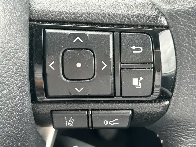 トヨタ ハイラックス Z 岩手県 2021(令3)年 7.8万km スーパーホワイトⅡ ワンオーナー/トヨタセーフティセンス　/純正SDナビ(型式NSZT-W68T）/(CD、DVD、BT、HDMI)/フルセグTV　/バックカメラ　/レーダークルーズコントロール/ETC2.0　/ドライブレコーダー　/スマートキー×２　/スペアキー/ドアバイザー/フロアマット/DAC　/保証書　取説　ナビ取説