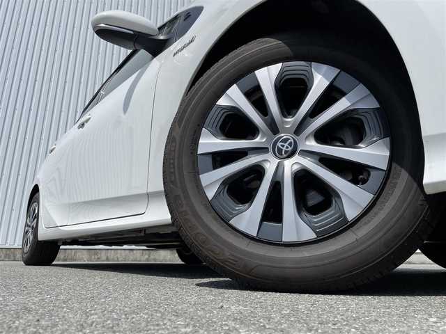トヨタ プリウス A 福岡県 2020(令2)年 3.1万km スーパーホワイトⅡ 純正ナビ（ＮＳＺＴ－Ｗ６８Ｔ）/フルセグTV/CD/DVD/BT/SD/バックカメラ/PCS/ＬＤＡ/クリアランスソナー/ＰＫＳＢ/ＢＳＭ/レーダークルーズコントロール/ビルトインETC2.0/パーキングアシスト/ＨＵＤ/D席パワーシート/LEDオートライト/フォグランプ/スマートキー/プッシュスタート