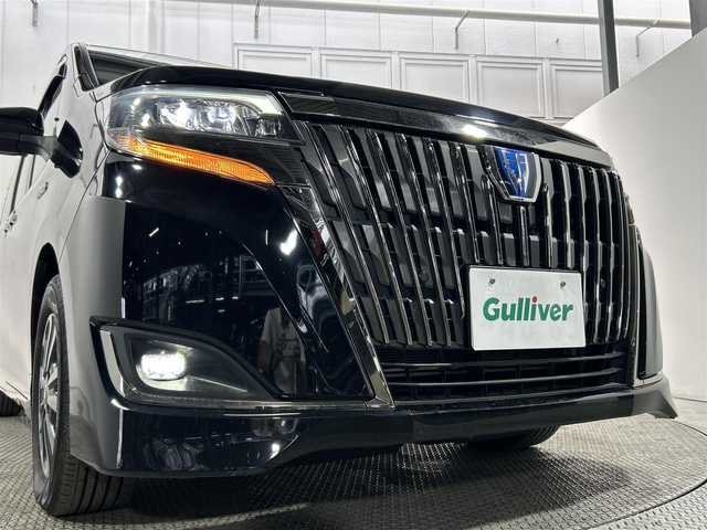 トヨタ エスクァイア ハイブリッド Gi プレミアムパッケージ ブラックテーラード 大阪府 2019(平31)年 2.2万km ブラック 純正10incナビ(フルセグ/DVD再生/Bluetooth) バックカメラ ETC 両側パワースライドドア ハーフレザー シートヒーター ハンドルヒーター 衝突軽減 クルコン トヨタセーフティセンス