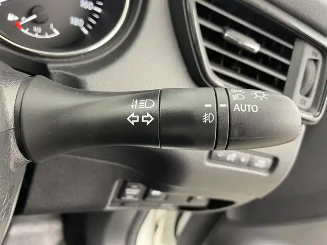 日産 エクストレイル 20Xi 富山県 2020(令2)年 4万km ブリリアントホワイトパール 4WD/社外ナビ（DVD bluetooth）/フルセグTV/HDMI端子/360度カメラ/前後コーナーセンサー/ETC/前後席シートヒーター /プロパイロット/エマージェンシーブレーキ/レーンキープ/ブラインドスポット/パワーバックドア（フットオープン可）/スマートキー＋プッシュスタート/LEDヘッドライト、フォグ/ルーフレール/デジタルインナーミラー/オートホールド /純正マット・バイザー