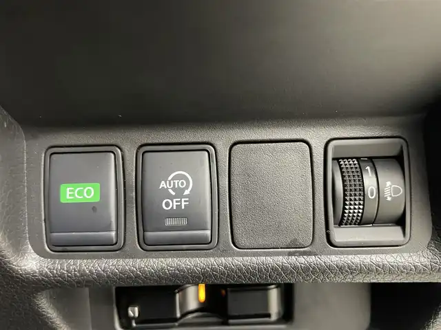 日産 エクストレイル 20Xi 富山県 2020(令2)年 4万km ブリリアントホワイトパール 4WD/社外ナビ（DVD bluetooth）/フルセグTV/HDMI端子/360度カメラ/前後コーナーセンサー/ETC/前後席シートヒーター /プロパイロット/エマージェンシーブレーキ/レーンキープ/ブラインドスポット/パワーバックドア（フットオープン可）/スマートキー＋プッシュスタート/LEDヘッドライト、フォグ/ルーフレール/デジタルインナーミラー/オートホールド /純正マット・バイザー