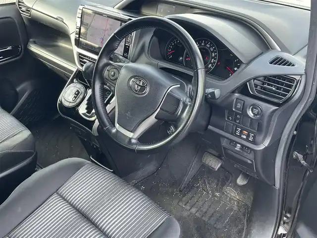 トヨタ ヴォクシー ZS 煌Ⅱ 福島県 2019(令1)年 5.1万km ブラック ワンオーナー/ＡＬＰＩＮＥ：ＳＤナビ/フルセグＴＶ/ＣＤ・ＤＶＤ/ＦＭ・ＡＭ/Ｂｌｕｅｔｏｏｔｈ/バックカメラ/両側パワースライドドア/レーンアシスト/クルーズコントロール/ＥＴＣ