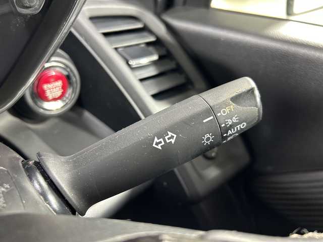 ホンダ Ｓ６６０ α 神奈川県 2018(平30)年 8.2万km プレミアムスターホワイトP 純正ナビ/Ｂｌｕｅｔｏｏｔｈ/バックカメラ/ＨＫＳ車高調/ＣＴＢＡ/革調シートカバー/ハーフレザーシート/純正アルミホイール/６速ＭＴ/クルーズコントロール/プッシュスタート/スマートキー/新車時保証書/取扱説明書/スペアキー