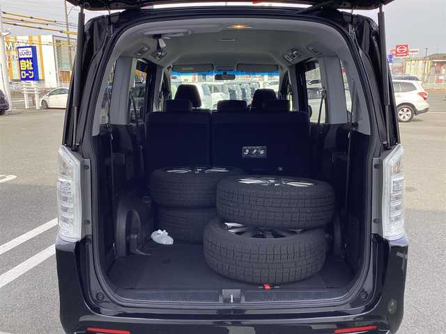ホンダ ステップワゴン スパーダ Z 大阪府 2014(平26)年 9.5万km プレミアムスパークルブラックパール (株)IDOMが運営する【じしゃロン熊本店】の自社ローン専用車両になります。こちらは現金またはオートローンご利用時の価格です。自社ローンご希望の方は別途その旨お申付け下さい　/純正ナビ/バックカメラ/フルセグテレビ/DVD/CD/Bluetooth接続/ビルトインETC/両側パワースライドドア/クルーズコントロール/HIDヘッドライト/オートライト/純正アルミホイール/スマートキー/スペアキー