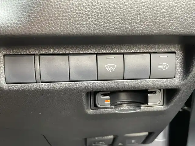 トヨタ ＲＡＶ４ アドベンチャー オフロードPKG 岩手県 2021(令3)年 2.6万km アティチュードブラックマイカ 4WD/プリクラッシュセーフティー/社外SDナビ/フルセグTV/BT/DVD/バックカメラ/レーダークルーズコントロール/純正LEDヘッドライト/純正フォグランプ/バックフォグランプ/オートハイビーム/黒レザーシート/前後カメラドライブレコーダー/スマートキー/ETC/保証書/取扱説明書