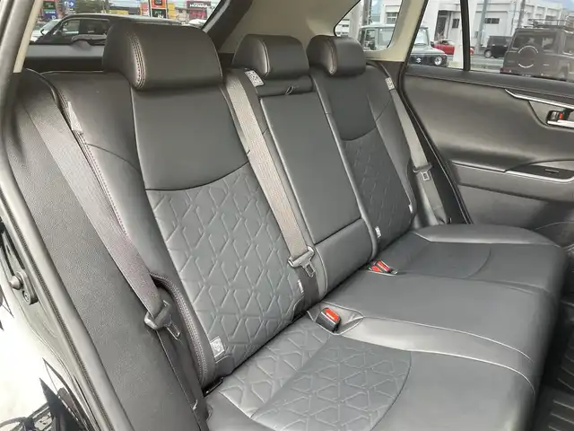 トヨタ ＲＡＶ４ アドベンチャー オフロードPKG 岩手県 2021(令3)年 2.6万km アティチュードブラックマイカ 4WD/プリクラッシュセーフティー/社外SDナビ/フルセグTV/BT/DVD/バックカメラ/レーダークルーズコントロール/純正LEDヘッドライト/純正フォグランプ/バックフォグランプ/オートハイビーム/黒レザーシート/前後カメラドライブレコーダー/スマートキー/ETC/保証書/取扱説明書