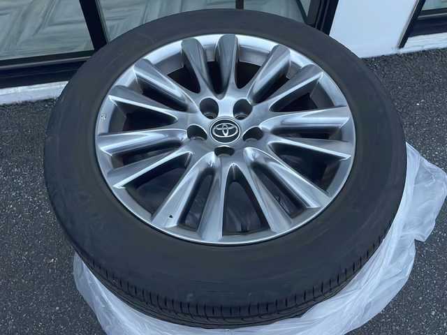 トヨタ ハリアー プレミアム アドバンスドP 道央・札幌 2014(平26)年 8.8万km ホワイトパールクリスタルシャイン ４ＷＤ/ＪＢＬ/純正ナビ/【ＣＤ／ＤＶＤ／ＢＤ／ＢＴ／ＵＳＢ／ＡＵＸ／ＳＤ】/フルセグＴＶ【走行中視聴可】/バックカメラ/パノラミックビューモニター/ＬＥＤ/フォグランプ/オートライト/オートハイビーム/ウィンカーミラー/レインセンサー/ウッドコンビステアリング/ステアリングスイッチ/レーダークルーズコントロール/ＭＴモード付きＡＴ/前席パワーシート/前席シートヒーター/運転席シートメモリ/置くだけ充電/パワーバックドア/横滑り防止装置/アイドリングストップ/コーナーセンサー/プッシュスタート/スマートキー×２/社外エンジンスターター/純正ＡＷ付夏タイヤ積み込み/ニーエアバッグ/取扱説明書/保証書
