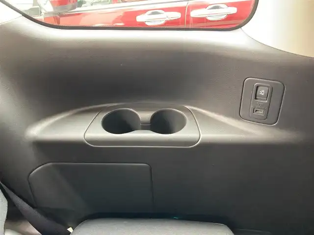 日産 セレナ ハイウェイスター プロパイロットED 静岡県 2017(平29)年 8万km マルーンレッド 2トーン エマージェンシーブレーキ/日産オリジナル9型ナビ（MM516D-L）/  ラジオ CD DVD SD Blu-ray Bluetooth/フルセグTV/フリップダウンモニター/前方ドライブレコーダー/ETC2.0/バックモニター/プロパイロット/両側パワースライドドア/電動パーキングブレーキ/オートブレーキホールド/レーンキープアシスト/LEDオートヘッドライト/フロントフォグランプ/リアロールサンシェード/純正16インチアルミホイール/純正フロアマット/インテリジェントキー×2本